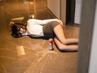 熊小诺内部私购 NO.001《醉酒回家》原版写真无水印版[79P-1.00GB]