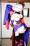 [Cosplay][PNME-104] Yue & Xianliang - Begging for a helping hand from a tall glamorous layer