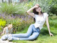 Hot 鱼子酱早秋写真