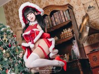 [Cosplay] 咬一口兔娘 魔女圣诞夜