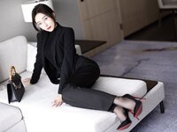 Hot 王馨瑶 黑色西装加西裤高启兰
