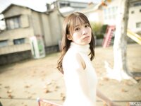 [Graphis] Gals – Nana Miho 未歩なな VIVACIOUS vol.1