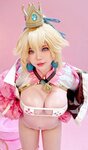 [Cosplay] ZinieQ - Princess Peach Figure