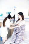 Hot 豆瓣酱护士双人写真
