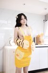 Hot 鱼子酱小邹菊写真
