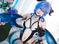 [Cosplay] Pyoncos - Ganyu Succubus
