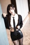 Hot 林星阑 黑丝皮裙