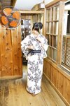 [Photobook] 西野翔 写真集 秘宝館 ギリ見せ