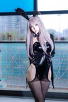 [Cosplay] 疯猫ss 紫发礼服兔