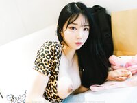 [Moon Night Snap] Yunjin - Yunjin Peeking