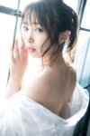 [Photobook] 桐谷なお オフィシャルヌード写真集 BON VOYAGE