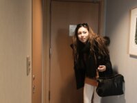 [Photobook] 肉食系スレンダー美女がオンナノコになる瞬間… ななみ (グラフィス美少女写真集)