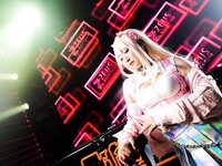 [Cosplay] Kuroi Anmitsu 黒井杏蜜 私 一緒