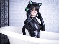 [Cosplay] Eri Kitami 北見えり - Catsuit & Cat ear headphones