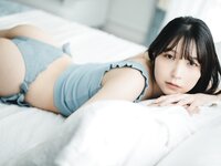 [Photobook] あまつまりな 完全限定写真集 The Queen (Wunder Publishing House)