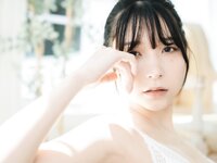 [Photobook] あまつまりな 完全限定写真集 The Queen (Wunder Publishing House)