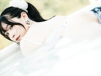[Photobook] あまつまりな 完全限定写真集 The Queen (Wunder Publishing House)