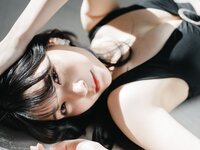 [Photobook] あまつまりな 完全限定写真集 The Queen (Wunder Publishing House)
