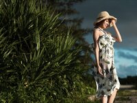 [Photobook] 緒方咲 写真集 咲ちぃの長い夏休み saki's long vacation (Wunder Publishing House)