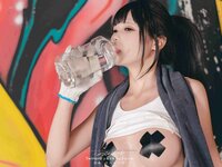 [Cosplay] 咬人小小兔 1月作品『机车修理工』 Shake it