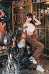 [Cosplay] 咬人小小兔 1月作品『机车修理工』 Shake it