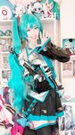 [Cosplay] Kururu Kurasaka 倉坂くるる - Miku