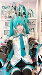 [Cosplay] Kururu Kurasaka 倉坂くるる - Miku