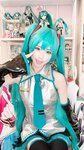 [Cosplay] Kururu Kurasaka 倉坂くるる - Miku