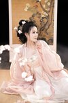 [Cosplay] Tao Nuan Jiang 桃暖酱 - Dreaming of colorful clothes 霓裳入梦