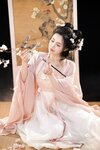 [Cosplay] Tao Nuan Jiang 桃暖酱 - Dreaming of colorful clothes 霓裳入梦