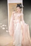 [Cosplay] Tao Nuan Jiang 桃暖酱 - Dreaming of colorful clothes 霓裳入梦