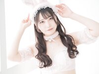 [Photobook] 芽衣 写真集 えちらぶに愛して (wunder publishing house)