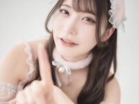 [Photobook] 芽衣 写真集 えちらぶに愛して (wunder publishing house)