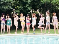 2011.09.28 アロハロ！モーニング娘。写真集 2011 (Photobook+DVD付き)