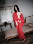 [Cosplay] 年年 – 红主题 [34P-109MB]