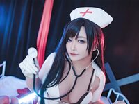 [Cosplay] 洛璃LoLiSAMA 蒂法护士