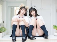 [Photobook] スカートを約100回めくれる本 vol.27 水那しおね 芽衣 (Wunder Psublishing House)