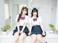 [Photobook] スカートを約100回めくれる本 vol.27 水那しおね 芽衣 (Wunder Psublishing House)