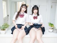 [Photobook] スカートを約100回めくれる本 vol.27 水那しおね 芽衣 (Wunder Psublishing House)