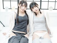 [Photobook] スカートを約100回めくれる本 vol.27 水那しおね 芽衣 (Wunder Psublishing House)