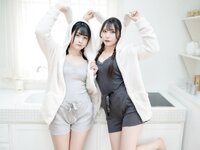 [Photobook] スカートを約100回めくれる本 vol.27 水那しおね 芽衣 (Wunder Psublishing House)