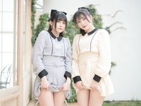 [Photobook] スカートを約100回めくれる本 vol.27 水那しおね 芽衣 (Wunder Psublishing House)