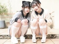 [Photobook] スカートを約100回めくれる本 vol.27 水那しおね 芽衣 (Wunder Psublishing House)