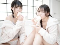 [Photobook] スカートを約100回めくれる本 vol.27 水那しおね 芽衣 (Wunder Psublishing House)