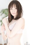 [Photobook] Rebeccaデジタル写真集 Momo 本田もも 桃色ファーストラブ