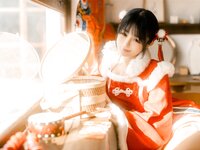 [Cosplay] 桜井宁宁 龙年新年篇