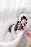 黏黏团子兔 (咬人小小兔) NO.028 咬一口兔娘 黑白女仆 [58P-438MB]