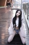 [Cosplay] 龙雪儿 牛仔短裤
