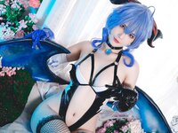 [Cosplay] Pyon Ganyu Succubus Genshin Impact