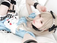 [Cosplay] Kururu Kurasaka 倉坂くるる - Kururun in Wonderland 不思議の国のくるるん